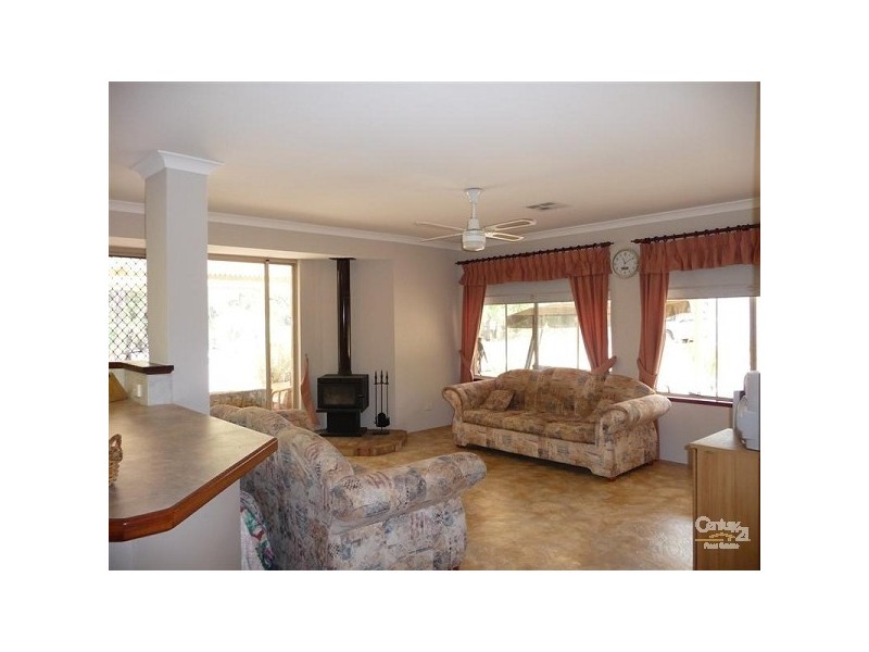 16 Red Poll Court, Lower Chittering WA 6084