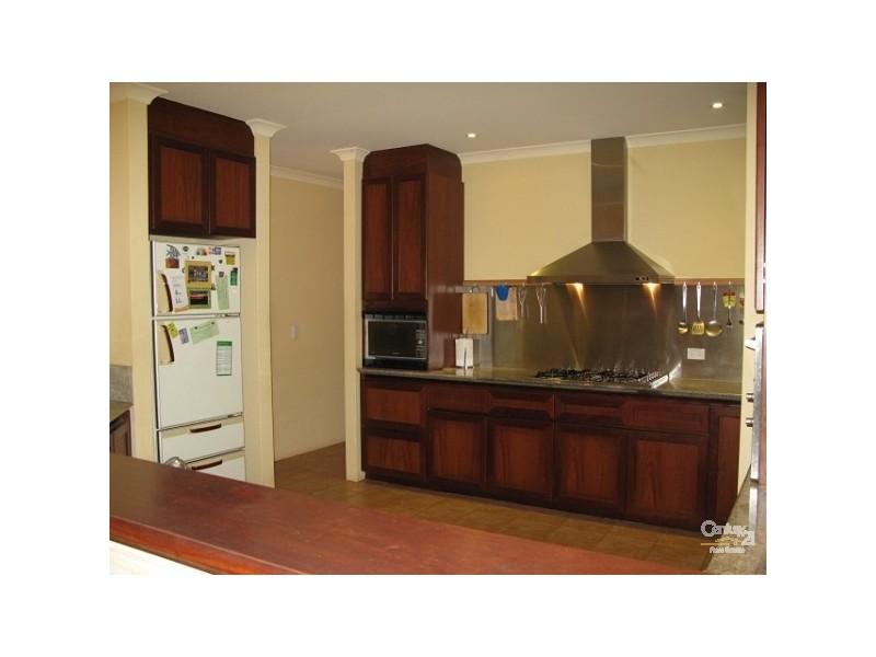 185 Powderbark Road, Lower Chittering WA 6084