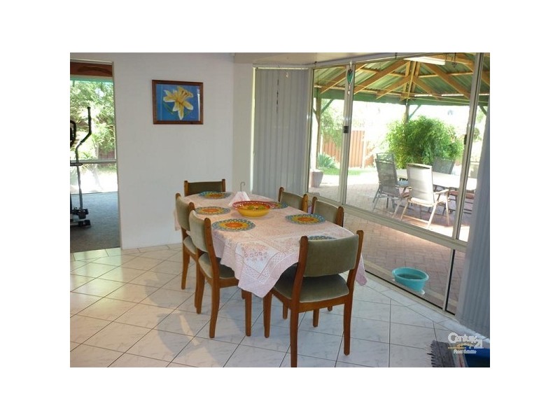 10 Strachan Road, Bullsbrook WA 6084