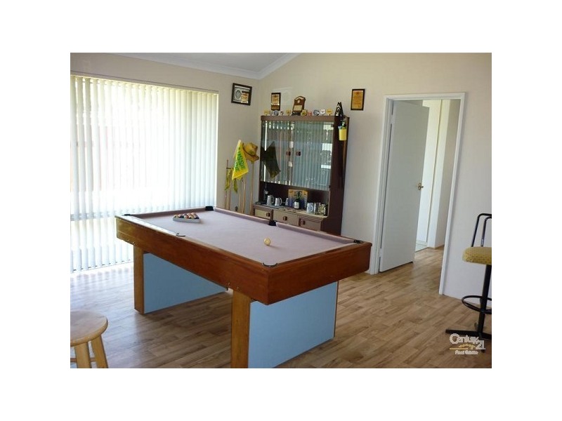 10 Strachan Road, Bullsbrook WA 6084