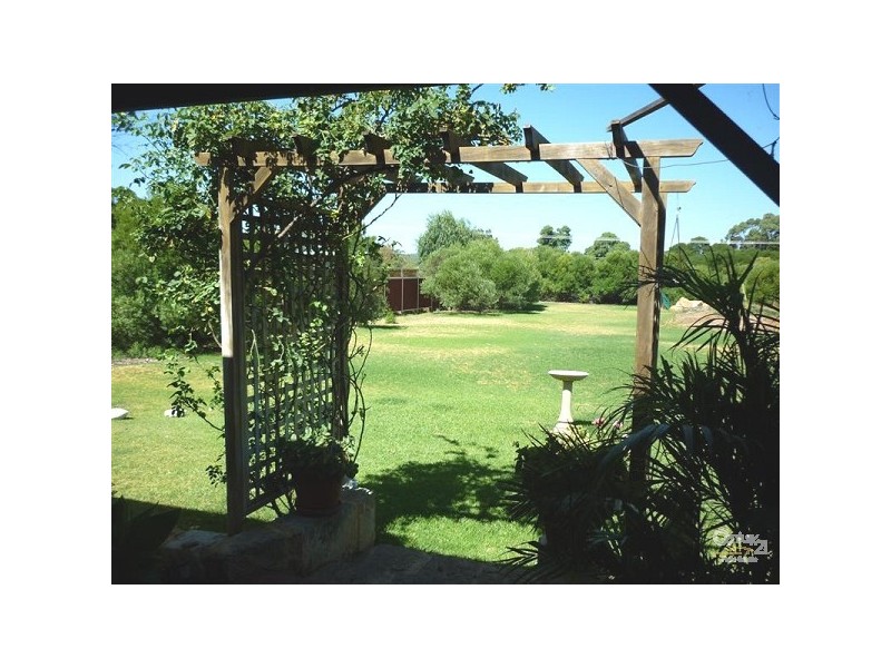 10 Strachan Road, Bullsbrook WA 6084