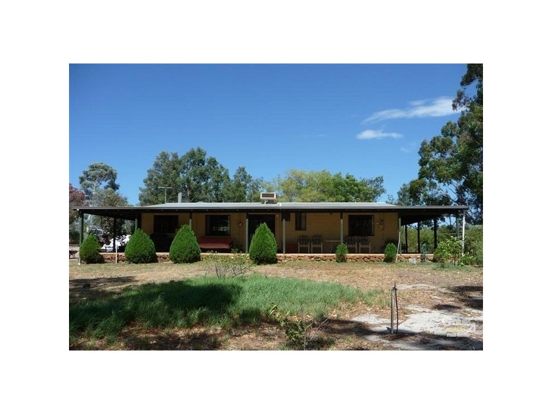 14 Payne Street, Muchea WA 6501