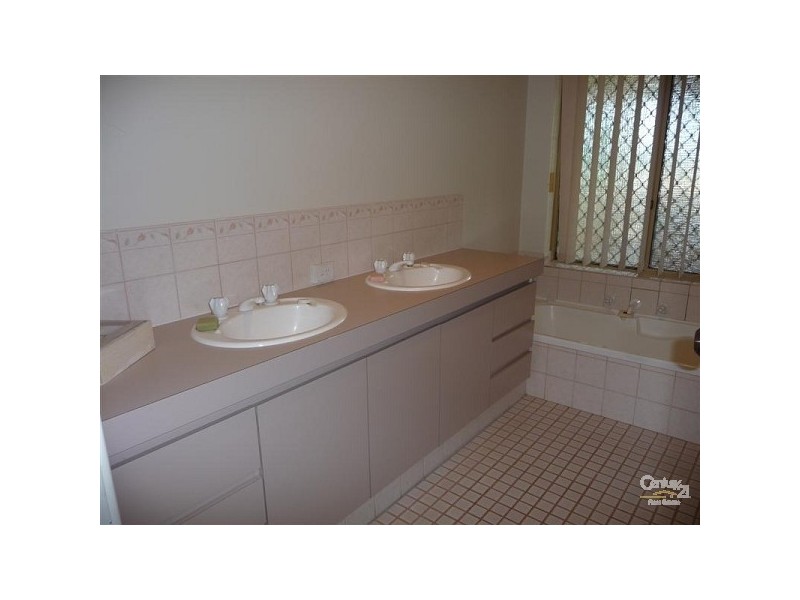 2 Field View, Bullsbrook WA 6084