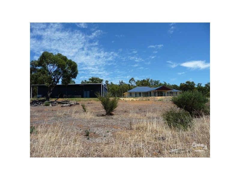 26 Honeypot Road, Lower Chittering WA 6084
