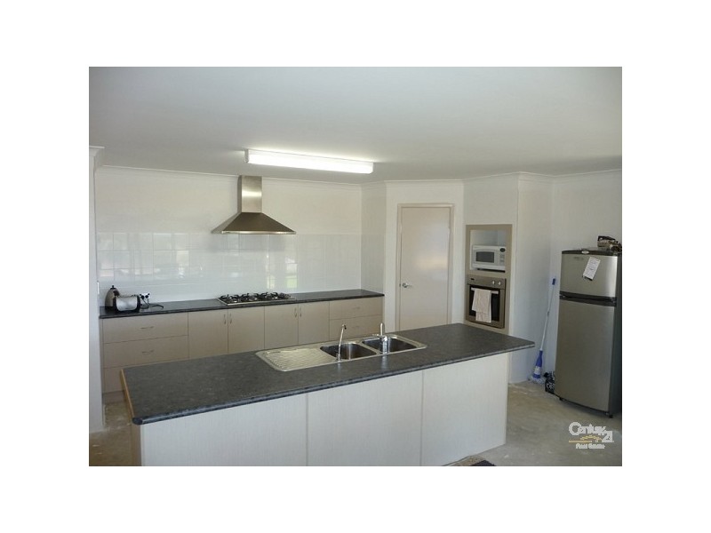 26 Honeypot Road, Lower Chittering WA 6084