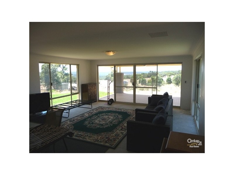 26 Honeypot Road, Lower Chittering WA 6084