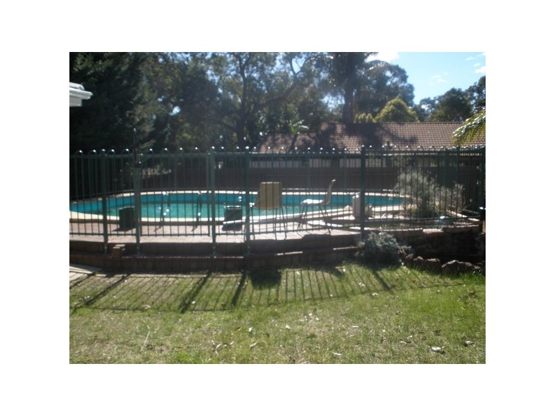 4 Cagney Way, Lesmurdie WA 6076