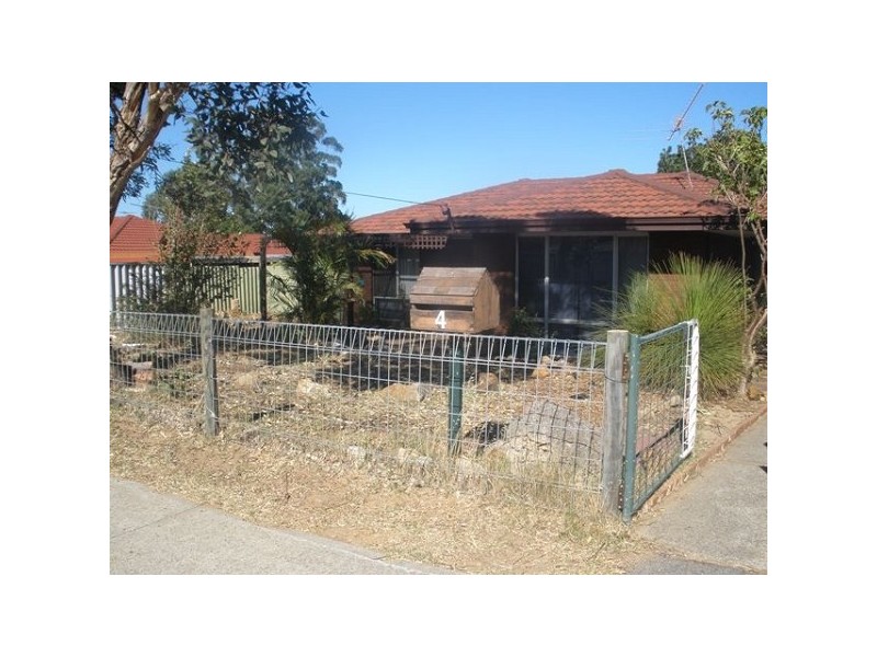 4 Hale Road, Forrestfield WA 6058