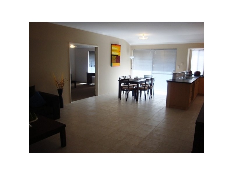 83 Sheffield Road, Wattle Grove WA 6107