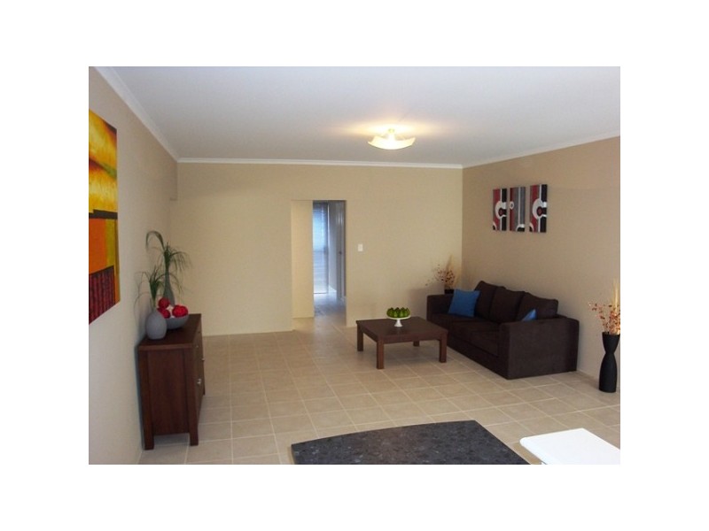 83 Sheffield Road, Wattle Grove WA 6107