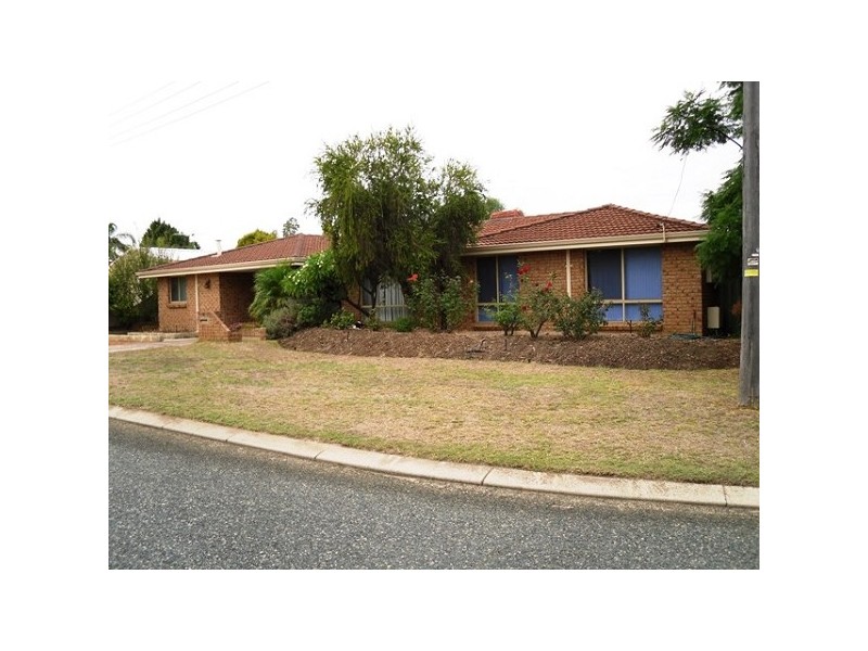 16 Pelican Loop, High Wycombe WA 6057