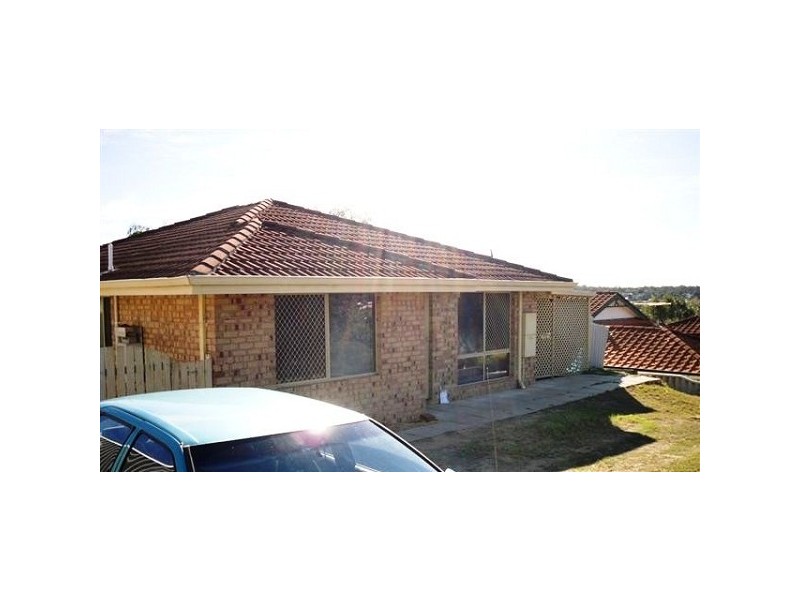 18 Welbourne Heights, Parmelia WA 6167
