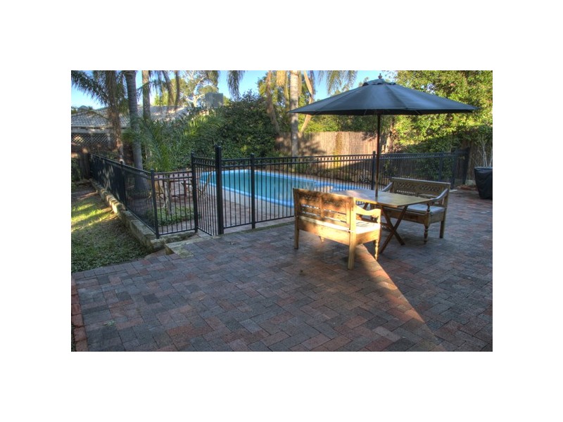 Gooseberry Hill WA 6076