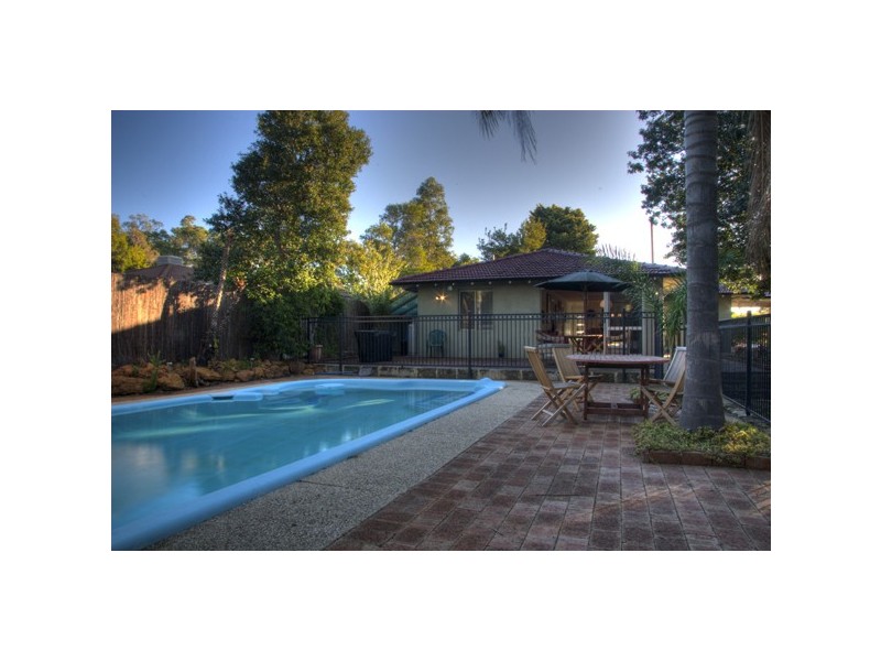 Gooseberry Hill WA 6076