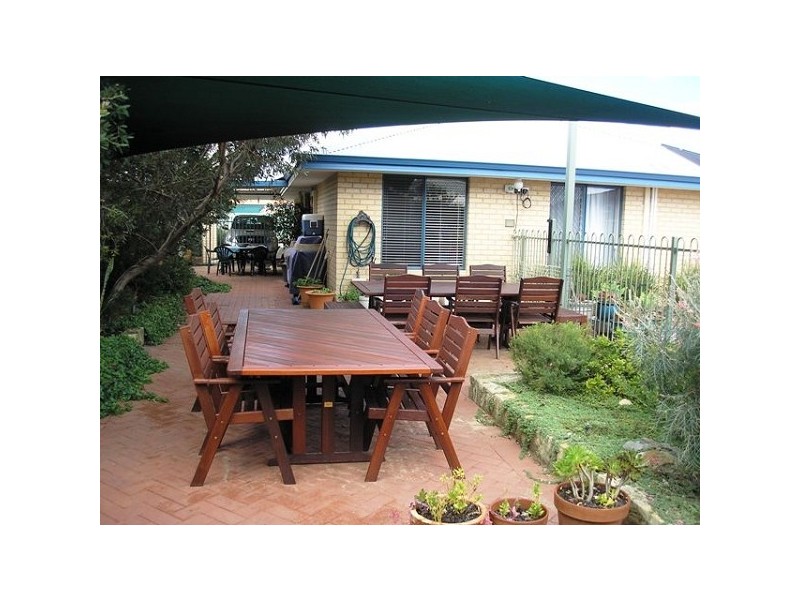 22 Fruit Tree Crescent, Forrestfield WA 6058