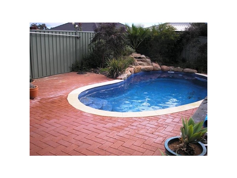 22 Fruit Tree Crescent, Forrestfield WA 6058