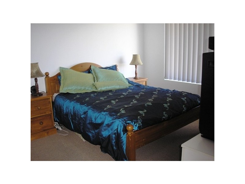 26 Merlin Way, Wattle Grove WA 6107