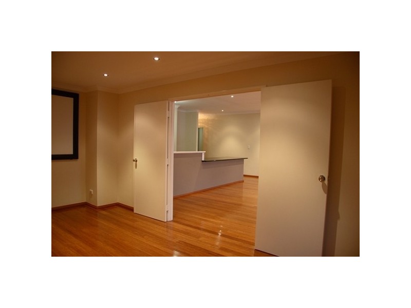 24 Brittain Road, Wattle Grove WA 6107