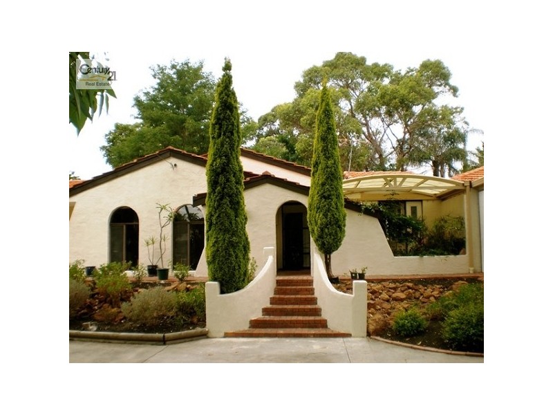 6 Moingup Street, Lesmurdie WA 6076