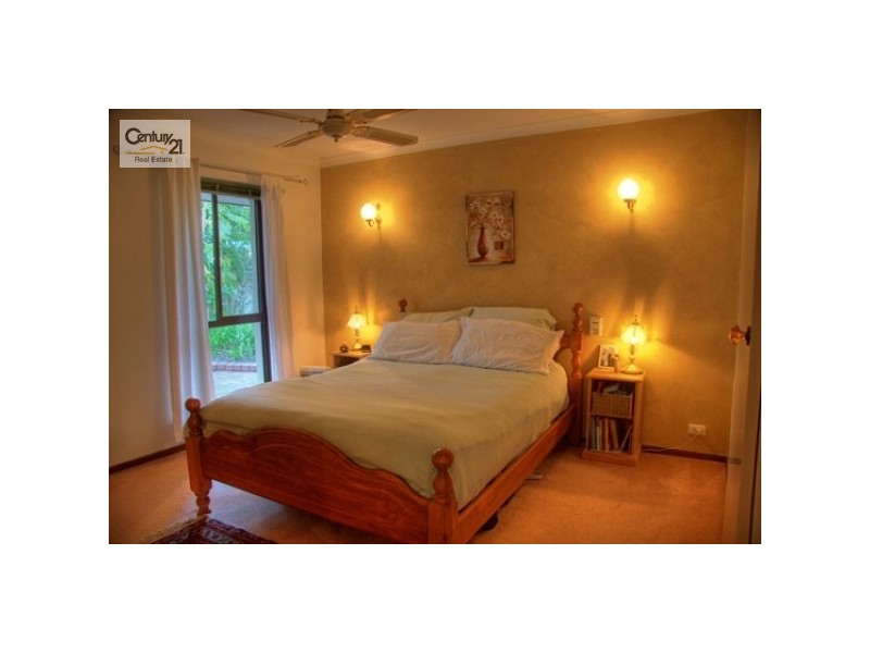 6 Moingup Street, Lesmurdie WA 6076