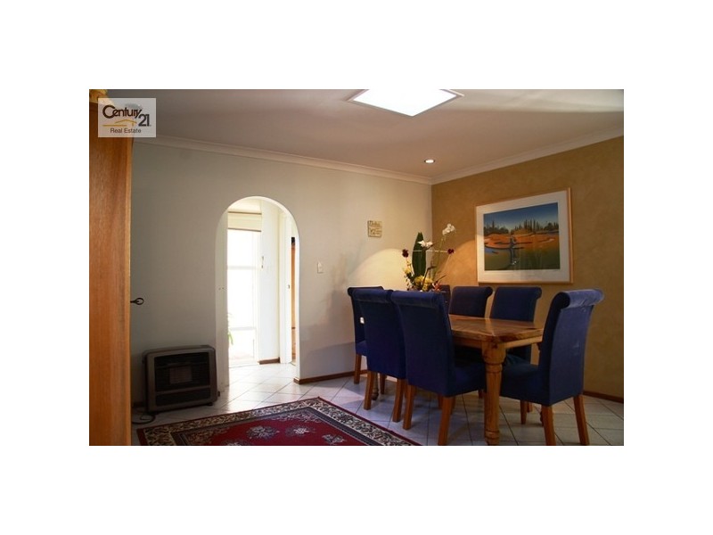 6 Moingup Street, Lesmurdie WA 6076