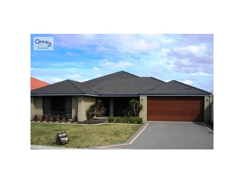 55 Gillings Parade, Wattle Grove WA 6107