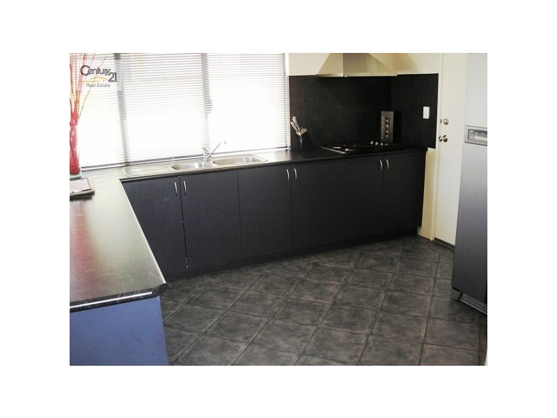 55 Gillings Parade, Wattle Grove WA 6107