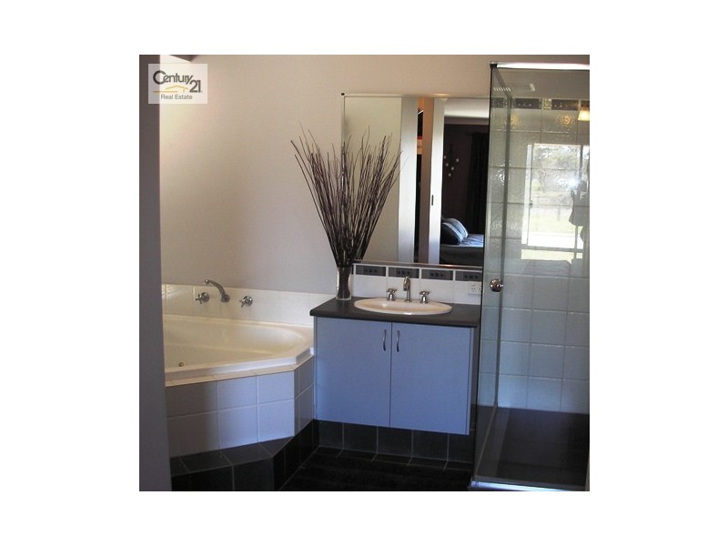 55 Gillings Parade, Wattle Grove WA 6107