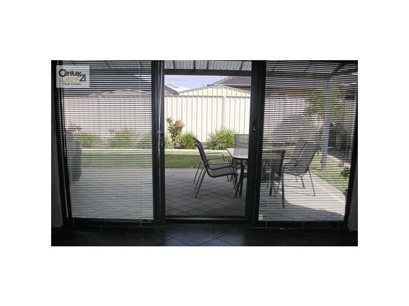 55 Gillings Parade, Wattle Grove WA 6107