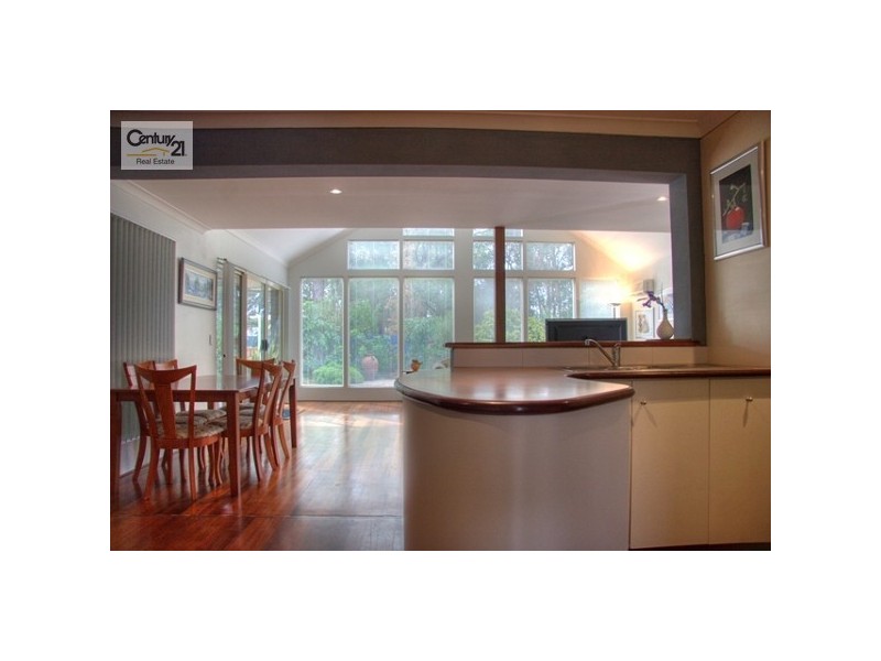 18 Woodlupine Court, Forrestfield WA 6058