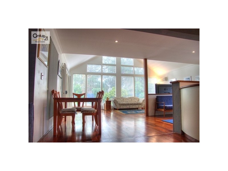 18 Woodlupine Court, Forrestfield WA 6058