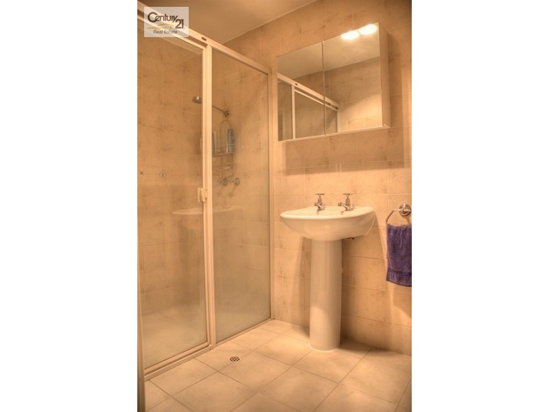 18 Woodlupine Court, Forrestfield WA 6058