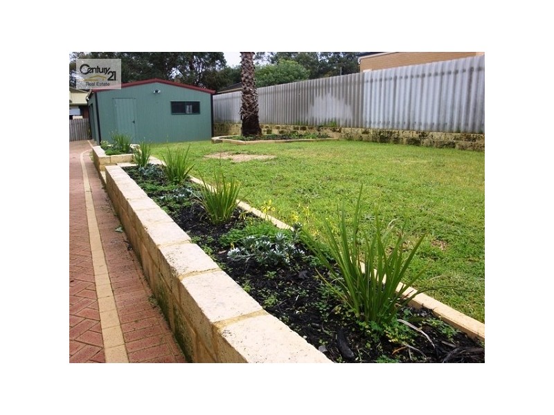 27 Lawnbrook Road West, Walliston WA 6076