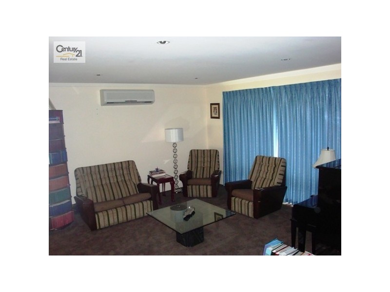 27 Lawnbrook Road West, Walliston WA 6076