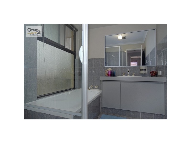 8 Suntree Mews, Beeliar WA 6164