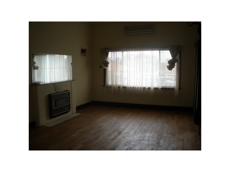 33 Smiths Avenue, Redcliffe WA 6104