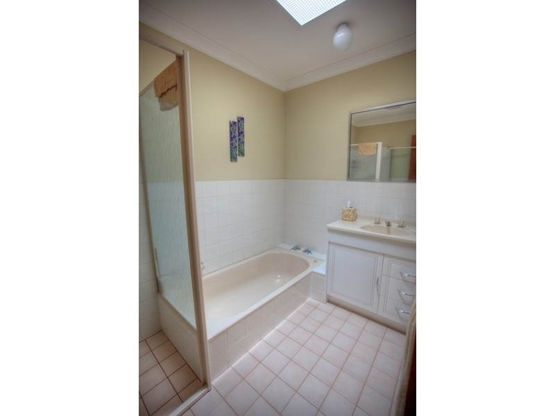 Wattle Grove WA 6107