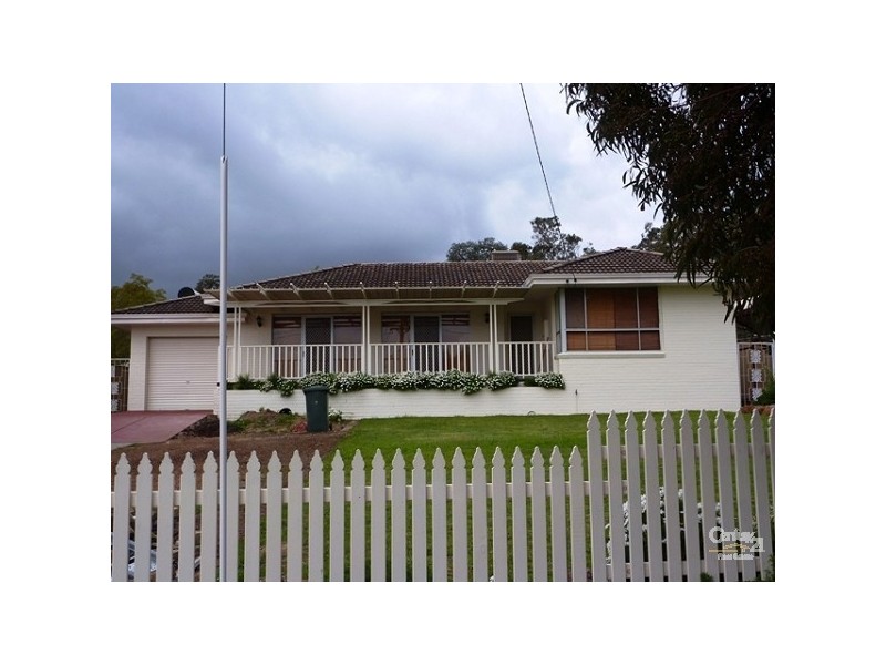 3 Lawnbrook Road West, Walliston WA 6076