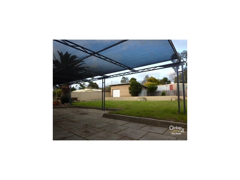 3 Lawnbrook Road West, Walliston WA 6076