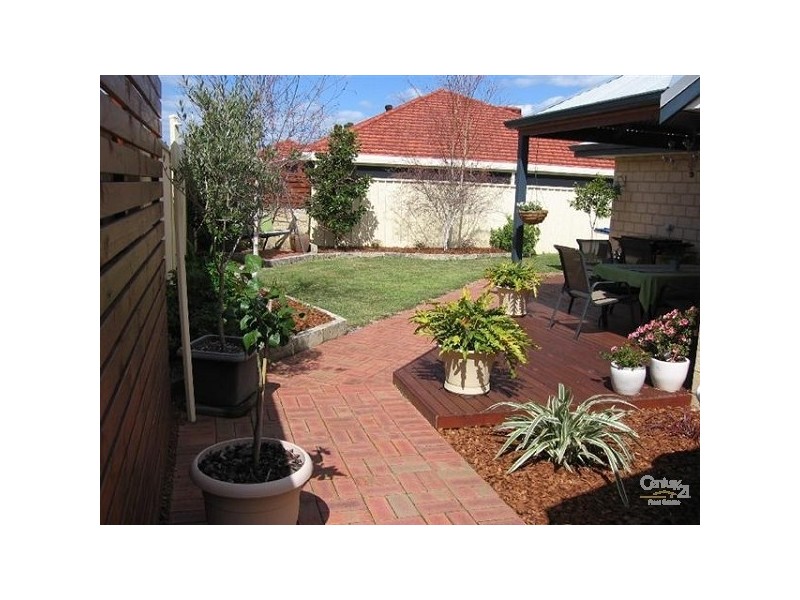 5 Limerick Loop, Wattle Grove WA 6107