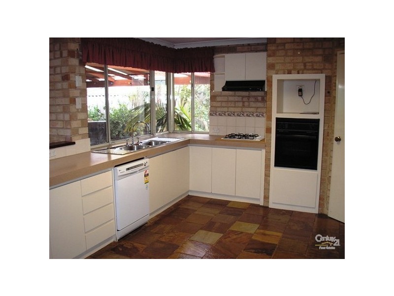14 Citrine Gardens, Forrestfield WA 6058