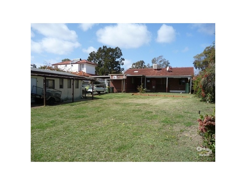 6 Radney Street, Willagee WA 6156