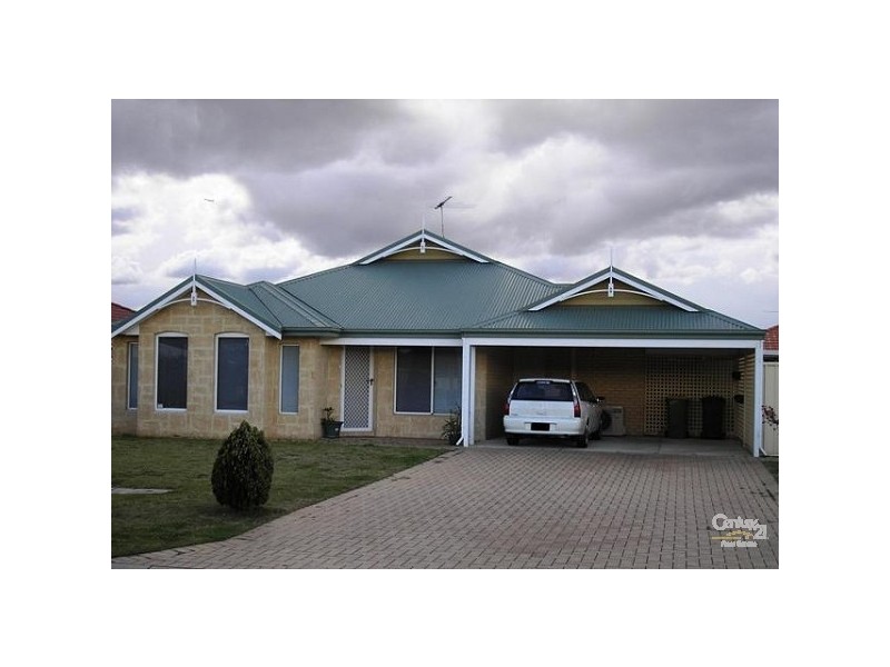 14 St John Road, Wattle Grove WA 6107