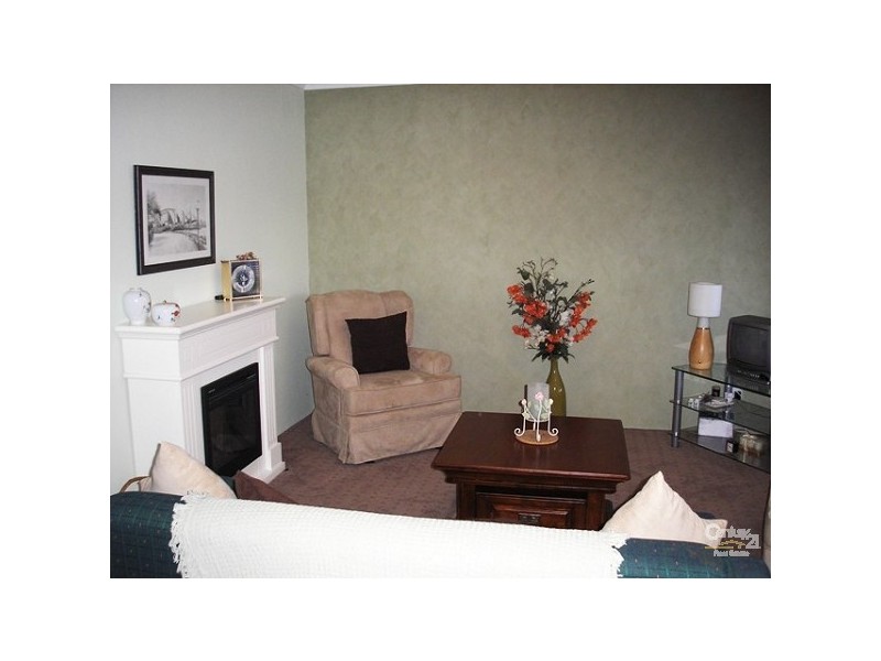 14 St John Road, Wattle Grove WA 6107