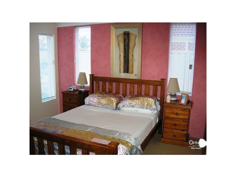 14 St John Road, Wattle Grove WA 6107