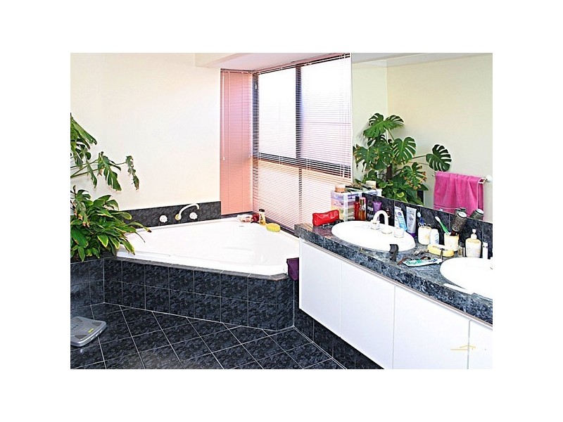 41 Plane Tree Green, Forrestfield WA 6058