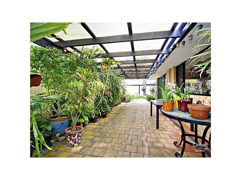 41 Plane Tree Green, Forrestfield WA 6058