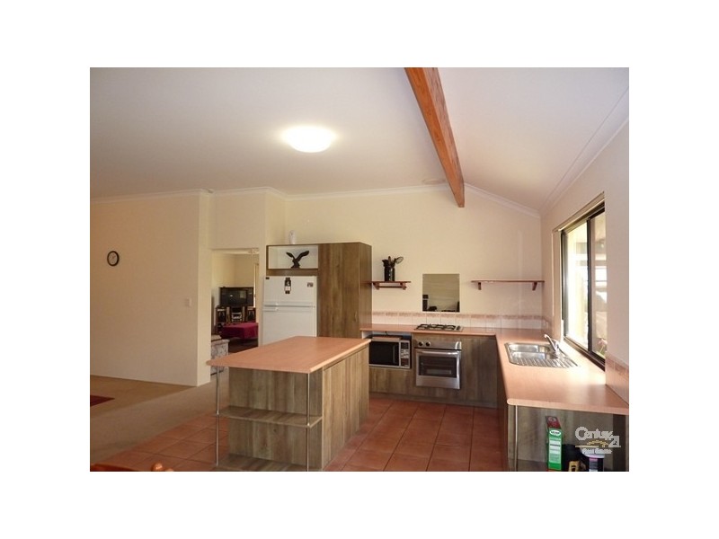 27 Abrolhos Street, Beckenham WA 6107