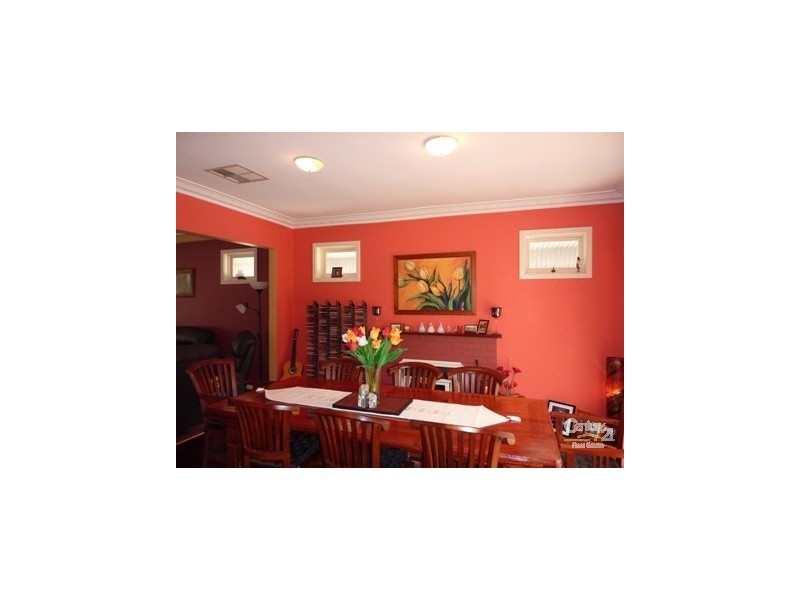 18 Wittenoom Road, High Wycombe WA 6057