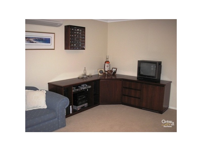 14 Brittain Road, Wattle Grove WA 6107